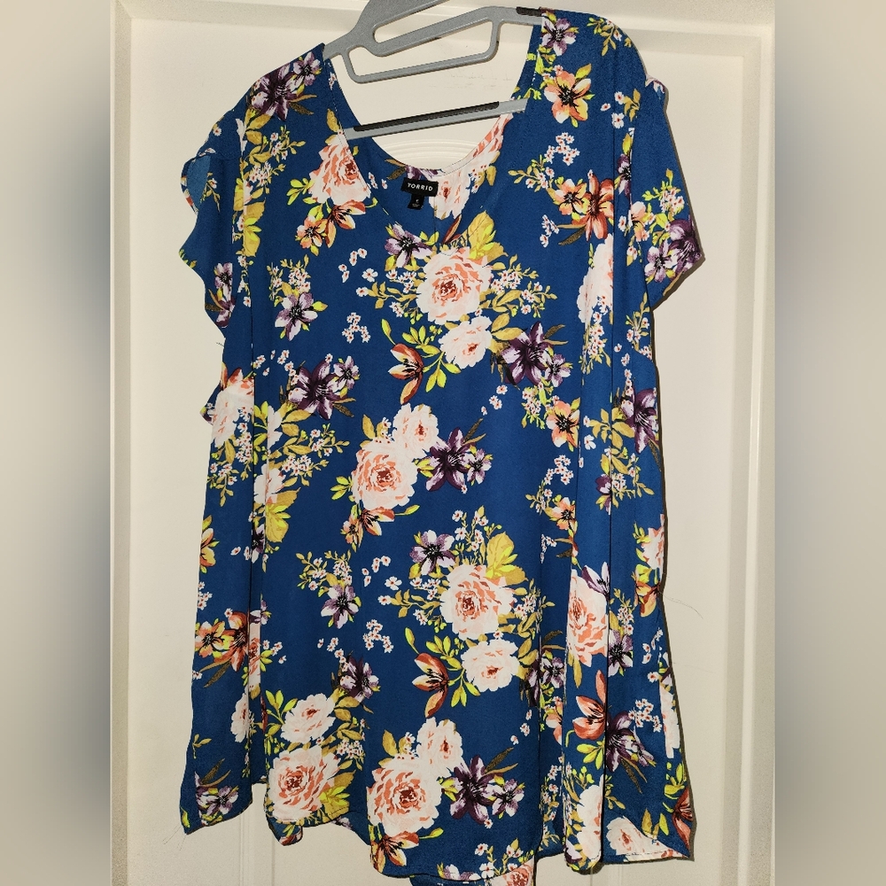 Torrid Blouse - Size 5